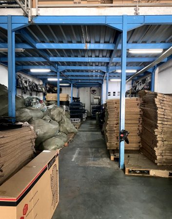 Distributor Aksesoris Mobil, Karpet Mobil - Auto Frontier