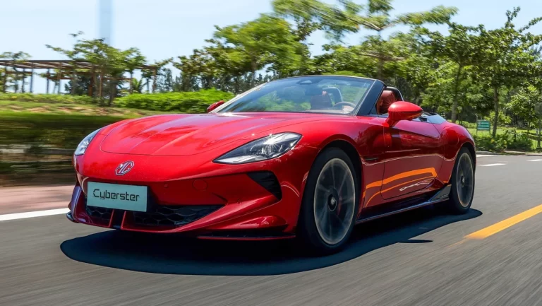 Mobil EV MG Cyberster: Sekencang Ferrari, Lebih Murah dari BMW